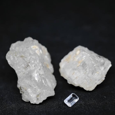 ダンブリ石・Danburite