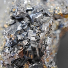 車骨鉱・Boumonite