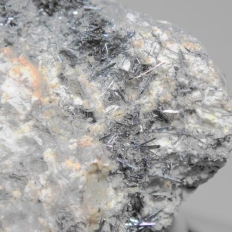 輝安鉱・Stibnite